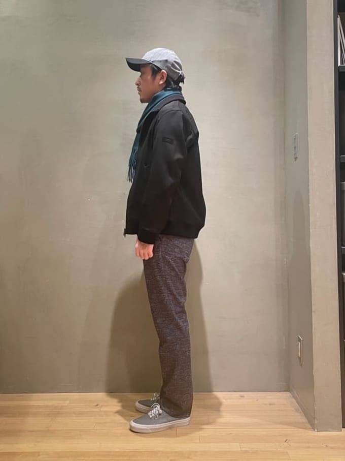 IMAIさんの「TAKEO KIKUCHI｜【ONOFF対応】TRダブルニット ストレッチパンツ」を使ったコーディネート