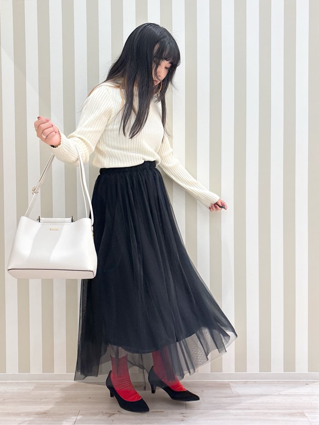 まろんさんの「SHOO･LA･RUE｜◆【セレモニーからデイリーまで】女性らしさあふれる チュールスカート」を使ったコーディネート