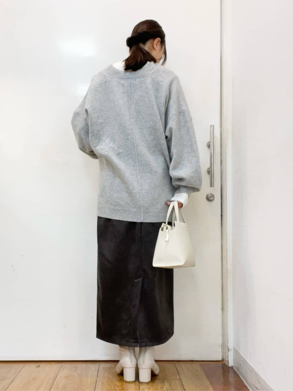 sakiさんの「SHOO･LA･RUE｜◆【S-LL】衿レースハイネックリブトップス」を使ったコーディネート