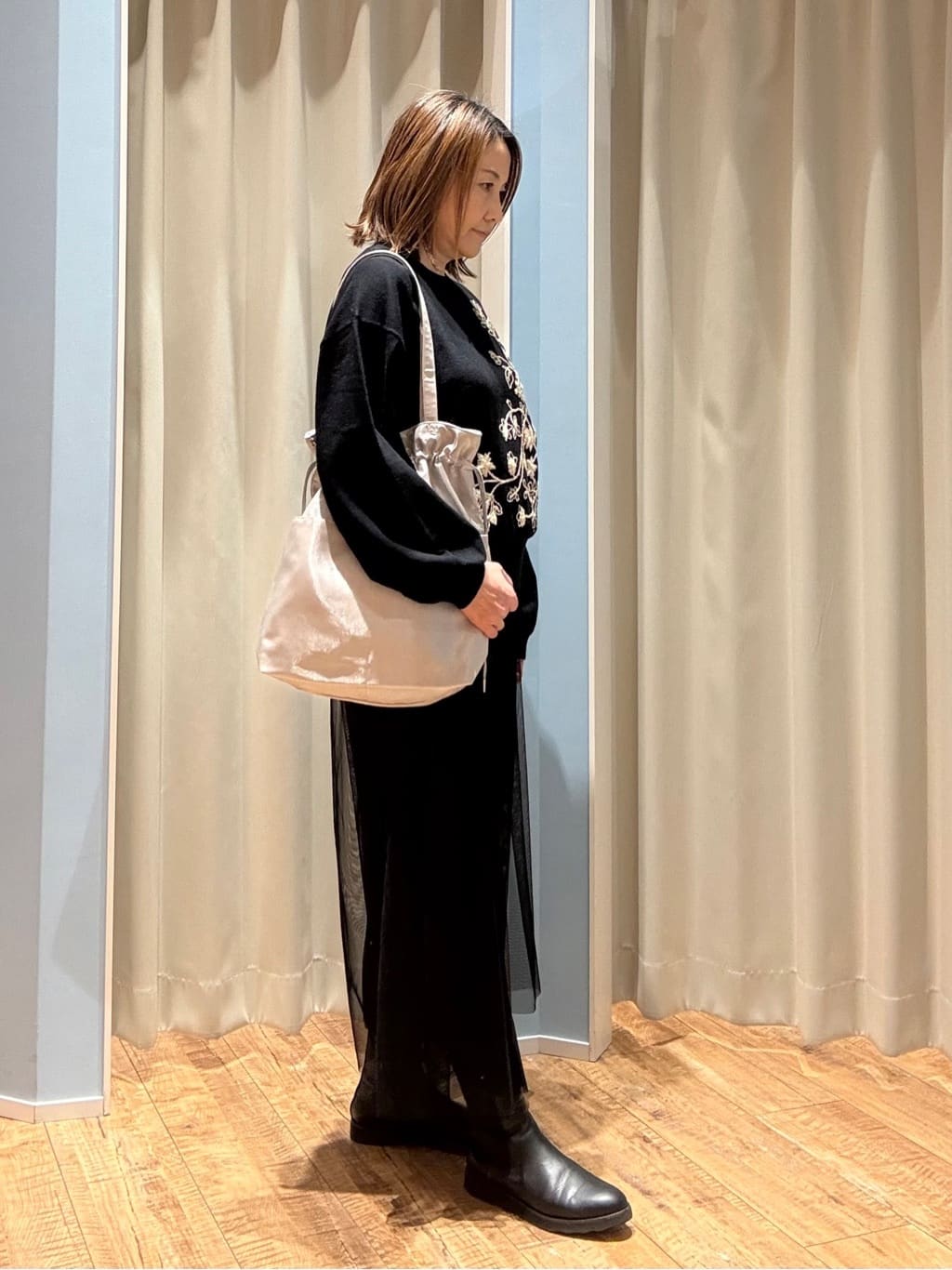 yuさんの「SHOO･LA･RUE｜◆【セレモニーからデイリーまで】女性らしさあふれる チュールスカート」を使ったコーディネート
