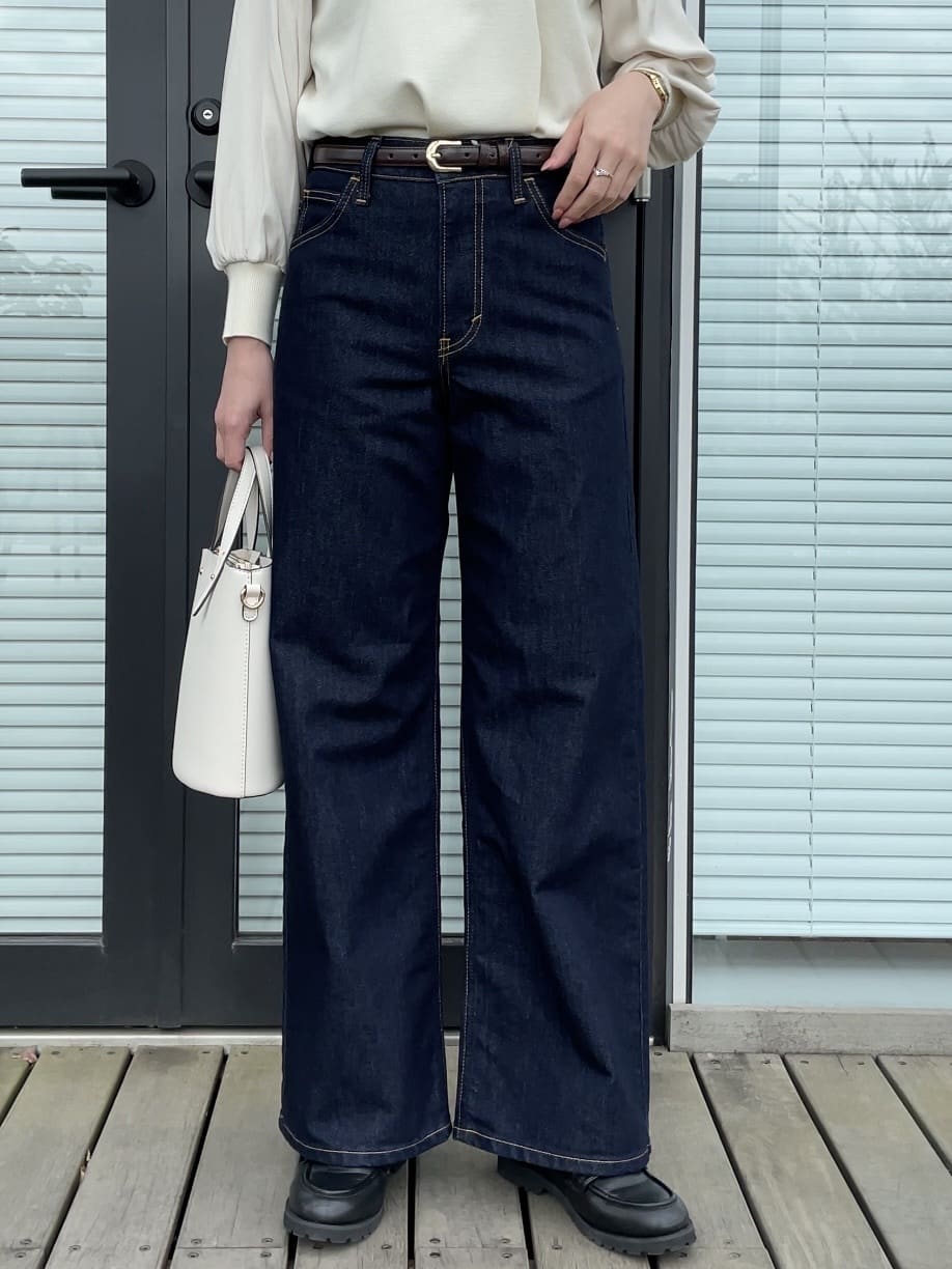 NATSUMIさんの「grove｜【Lee&times;grove別注】STRAIGHT DENIM PANTS」を使ったコーディネート
