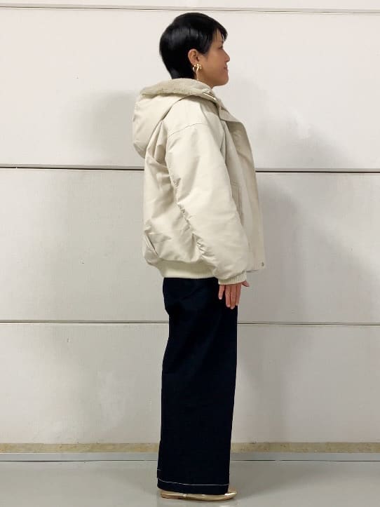 Rさんの「THE SHOP TK｜【美脚/オ―ルシーズン】デニムマリンパンツ/洗濯機OK」を使ったコーディネート