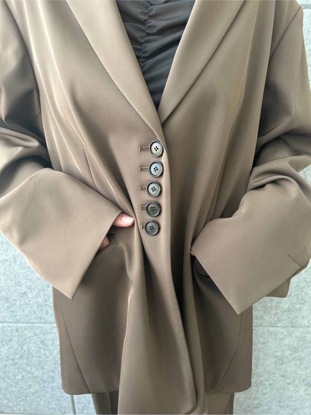yukoさんの「CODE A｜sheer gathered jersey top」を使ったコーディネート