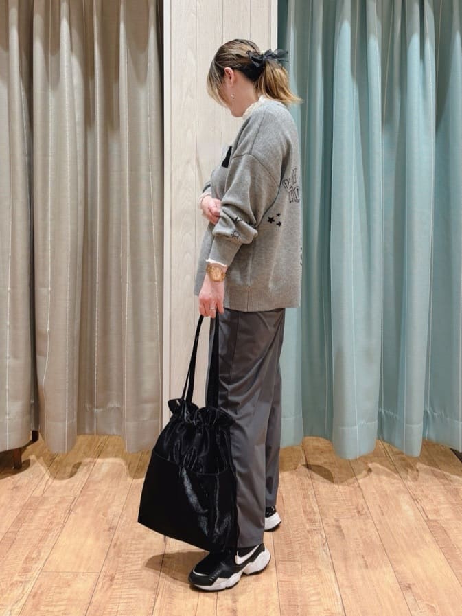 HANAさんの「SHOO･LA･RUE｜◆【S-LL】楽してすっきり タックワイドパンツ」を使ったコーディネート