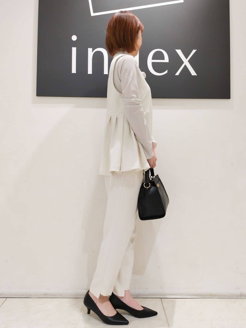 n.さんの「index｜◆【抗菌防臭加工／低反発クッション】名品　ポインテッドトゥパンプス」を使ったコーディネート