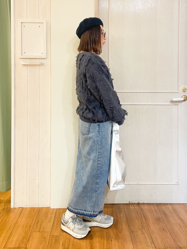 kumaさんの「SHOO･LA･RUE｜◆【S-LL】一枚で主役級。フリンジが目を惹くゆるニット」を使ったコーディネート