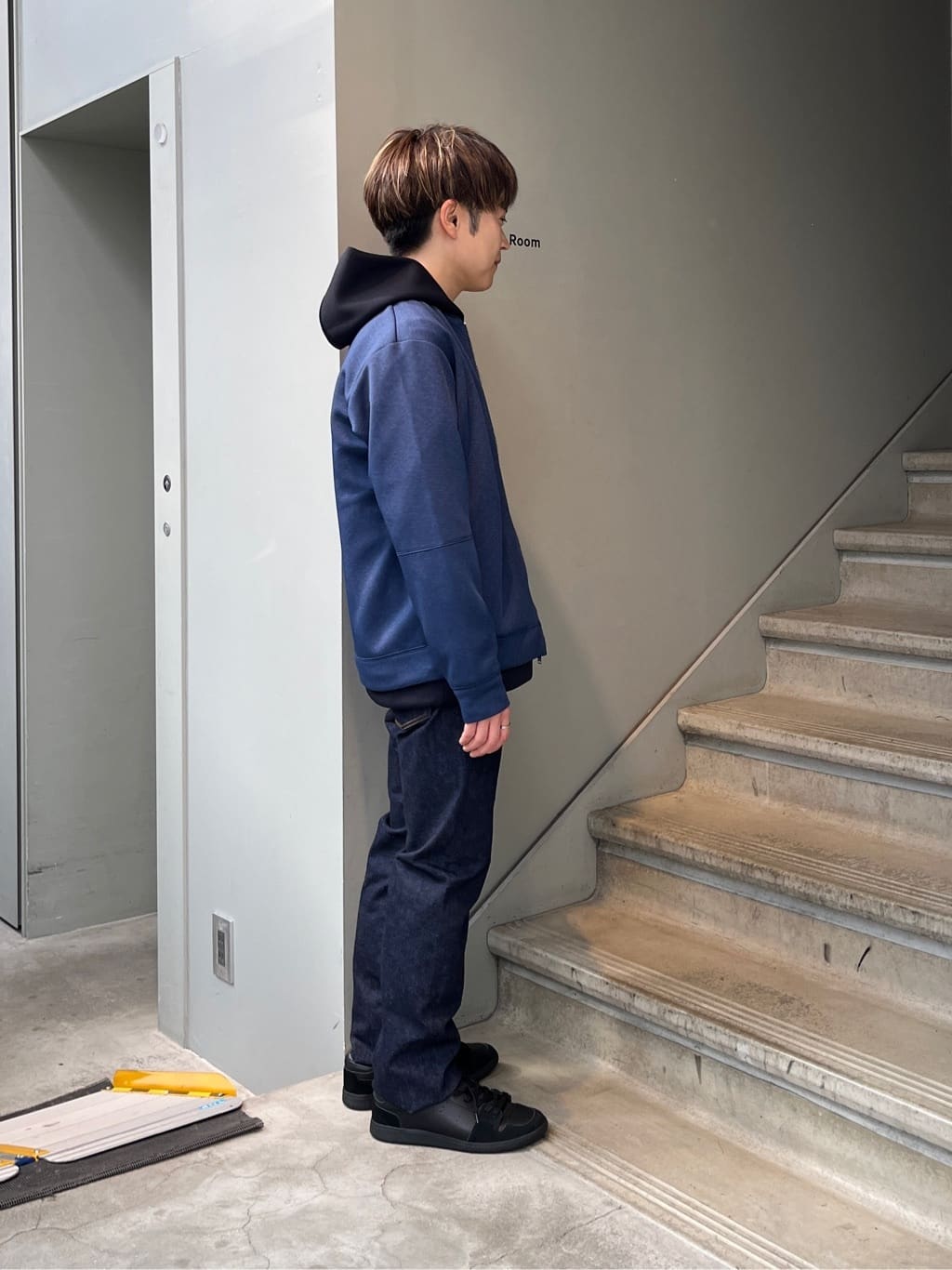 Namikiさんの「TAKEO KIKUCHI｜【モンスターストレッチ】日本製 ワンウォッシュ デニムパンツ」を使ったコーディネート