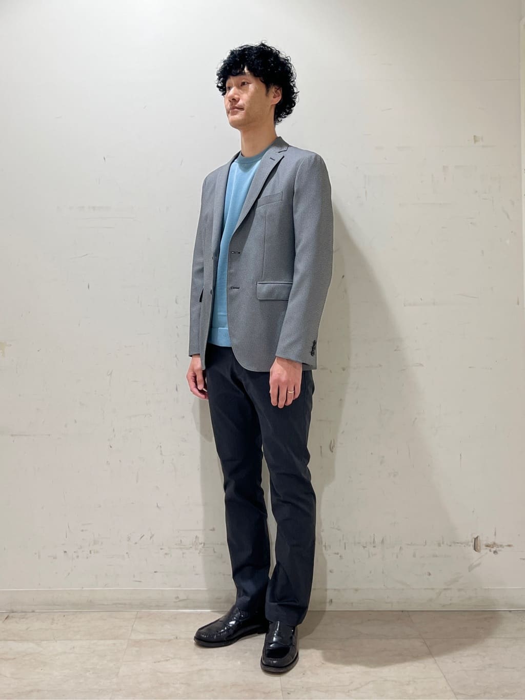 mutoさんの「TAKEO KIKUCHI｜【全7サイズ&times;8色展開！】トップマルチヘリンボン パンツ」を使ったコーディネート