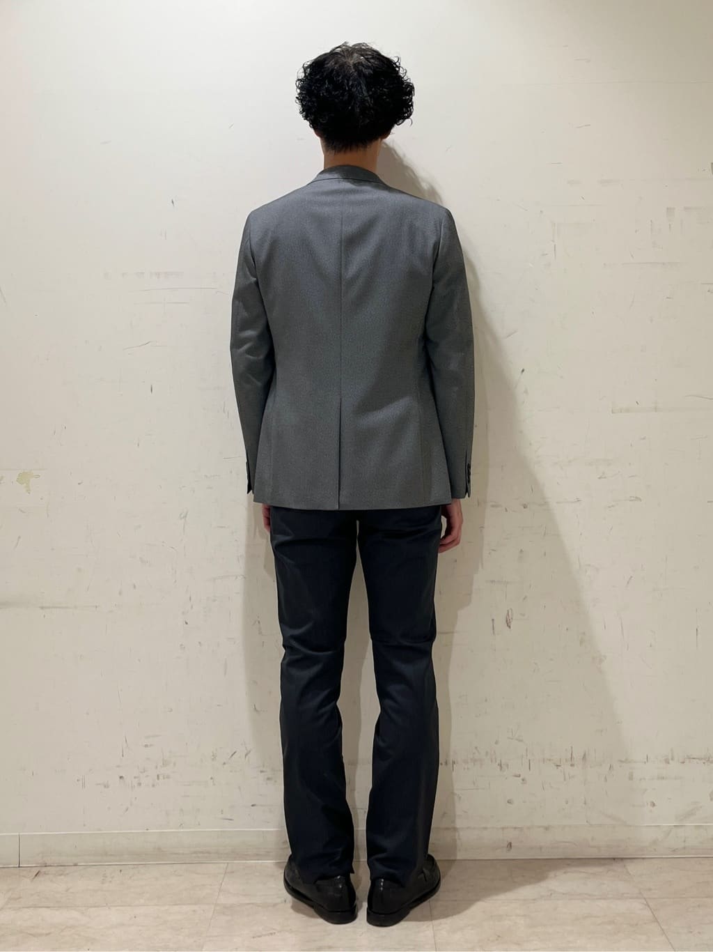 mutoさんの「TAKEO KIKUCHI｜【全7サイズ&times;8色展開！】トップマルチヘリンボン パンツ」を使ったコーディネート