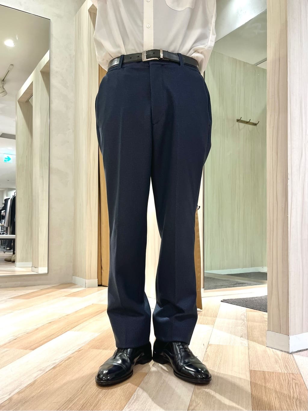 URAさんの「TAKEO KIKUCHI｜【ウールカシミヤブレンド】ビーバー調 スタンドカラー コート」を使ったコーディネート