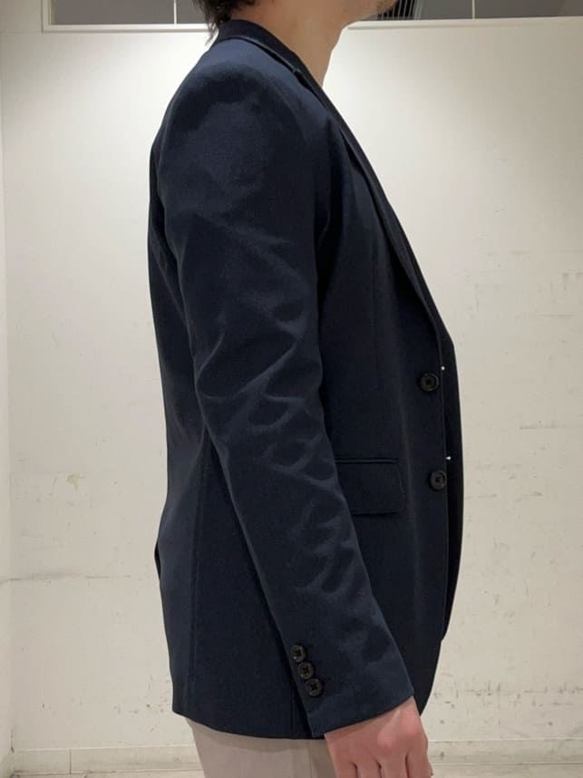 コウノ モトヤさんの「TAKEO KIKUCHI｜【全7サイズ&times;8色展開！】トップマルチヘリンボン パンツ」を使ったコーディネート