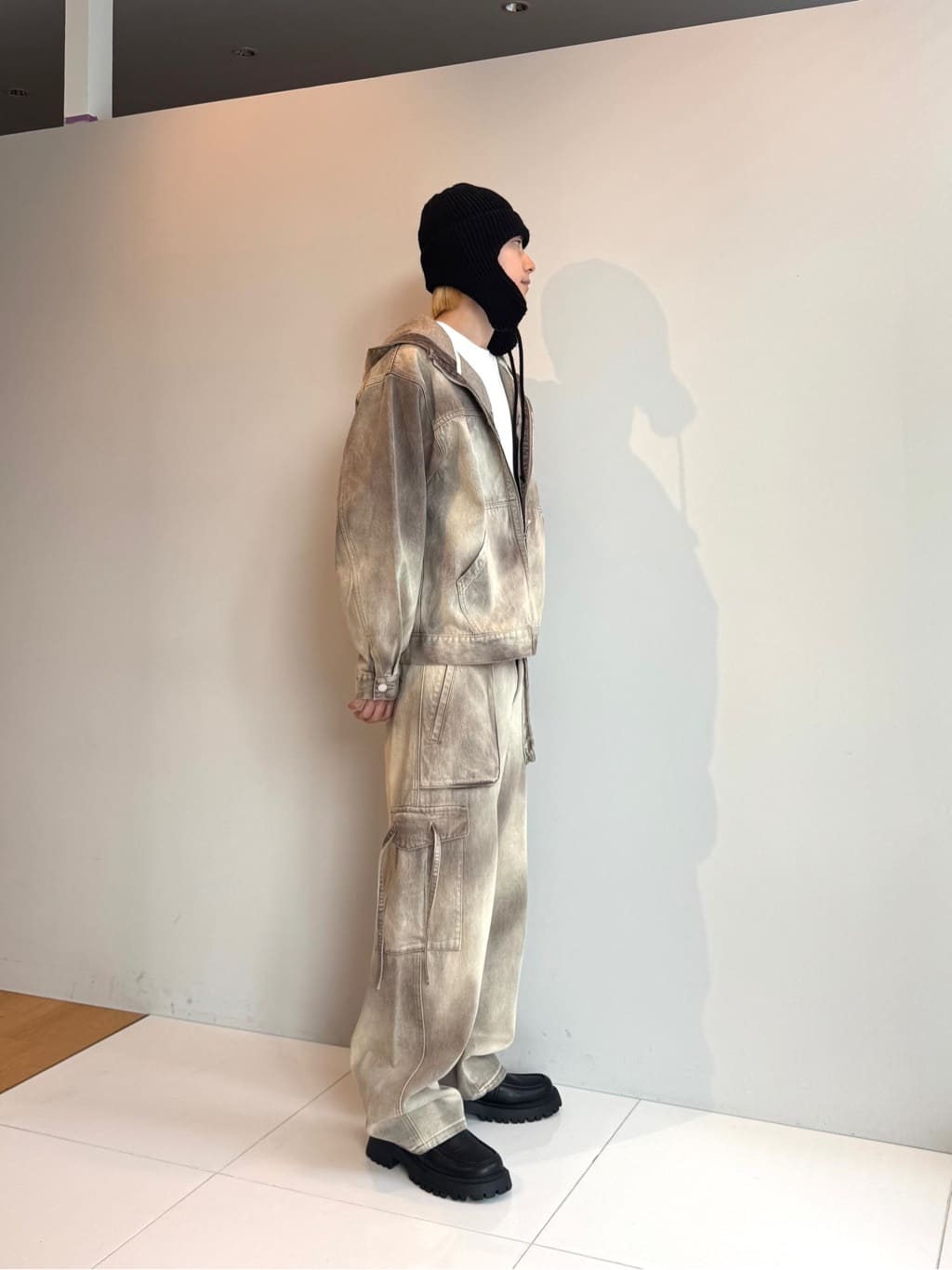 simさんの「tk.TAKEO KIKUCHI｜◆【セットアップ対応】フーデットデニムブルゾン」を使ったコーディネート