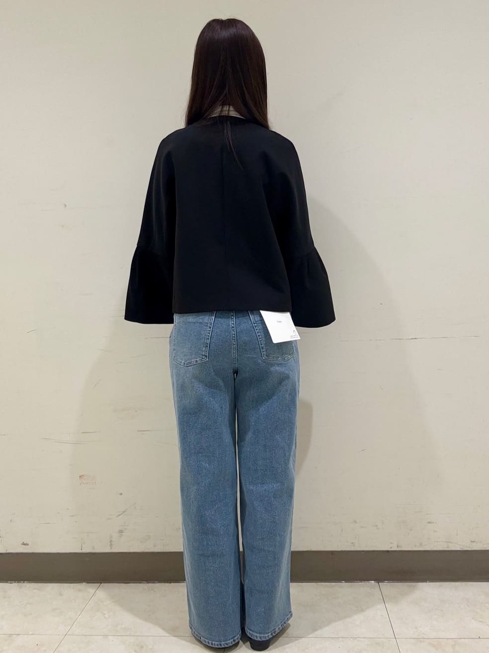 ななさんの「OPAQUE.CLIP｜◆《通勤対応/セットアップ対応》パール調ボタンフレアスリーブジャケット【洗濯機洗い可】」を使ったコーディネート