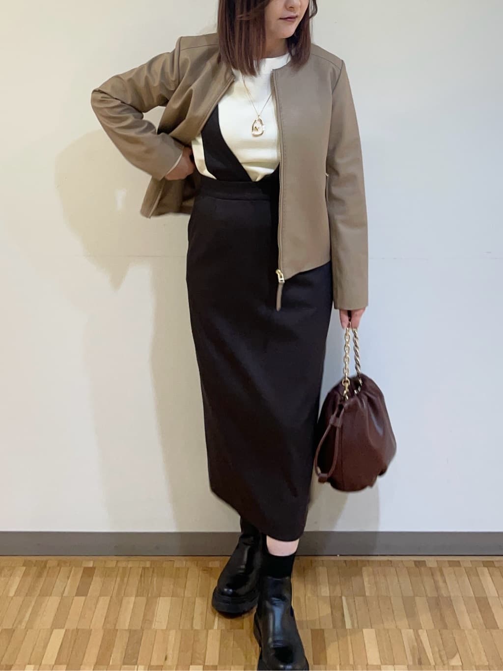 フナキさんの「UNTITLED｜◆ビッグトップネックレス」を使ったコーディネート