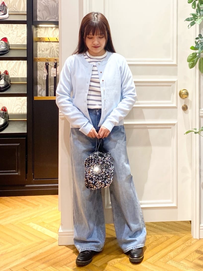 c.wさんの「DRESSTERIOR｜ヴィンテージ加工ワイドデニムパンツ」を使ったコーディネート