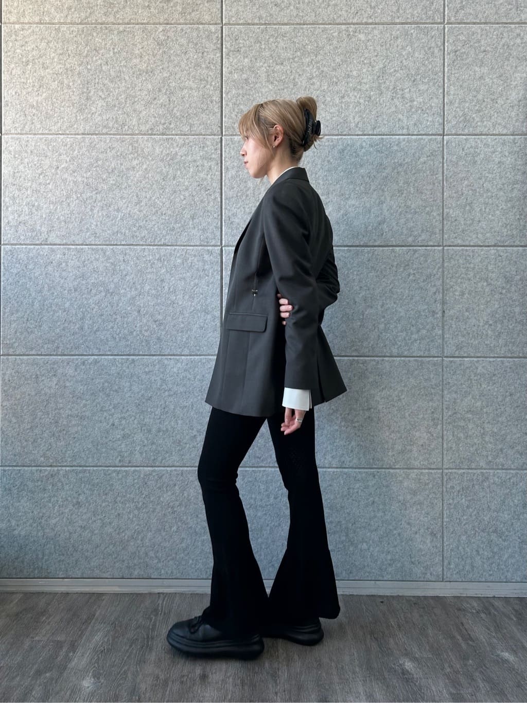 honoka Aさんの「CODE A｜lace knit pants」を使ったコーディネート