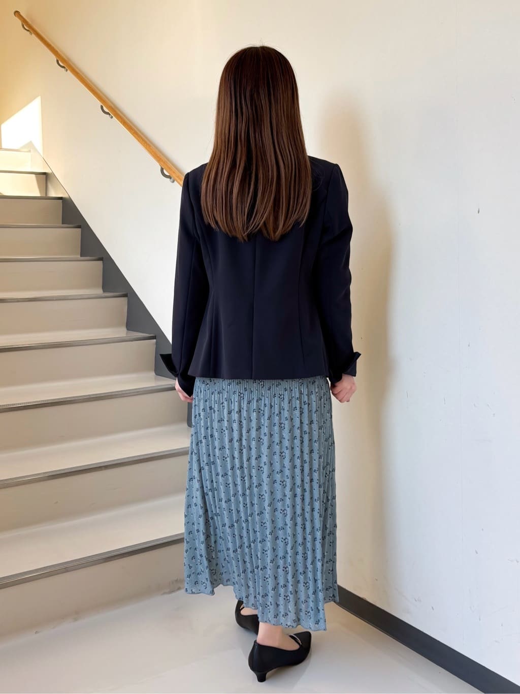 momoさんの「grove｜◆しなやかストレッチ イージーケアジャケット」を使ったコーディネート