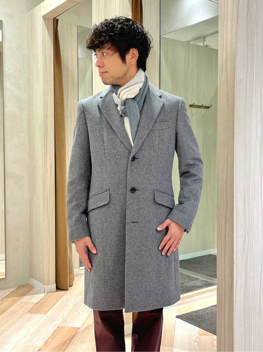 URAさんの「TAKEO KIKUCHI｜ウールカシミヤブレンド チェスターコート」を使ったコーディネート