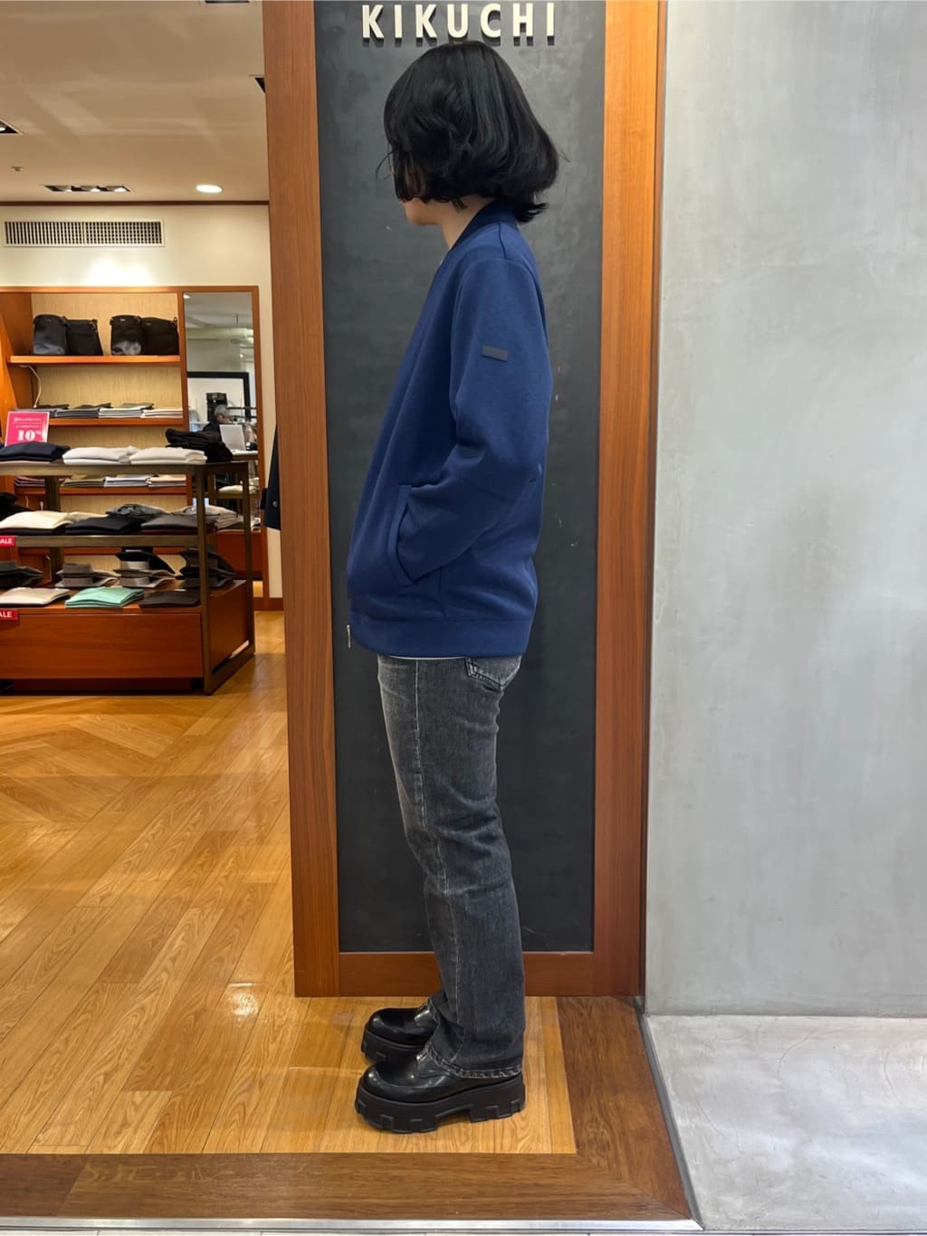 ちゃんみなさんの「TAKEO KIKUCHI｜【モンスターストレッチ】日本製 ウォッシュド デニムパンツ」を使ったコーディネート