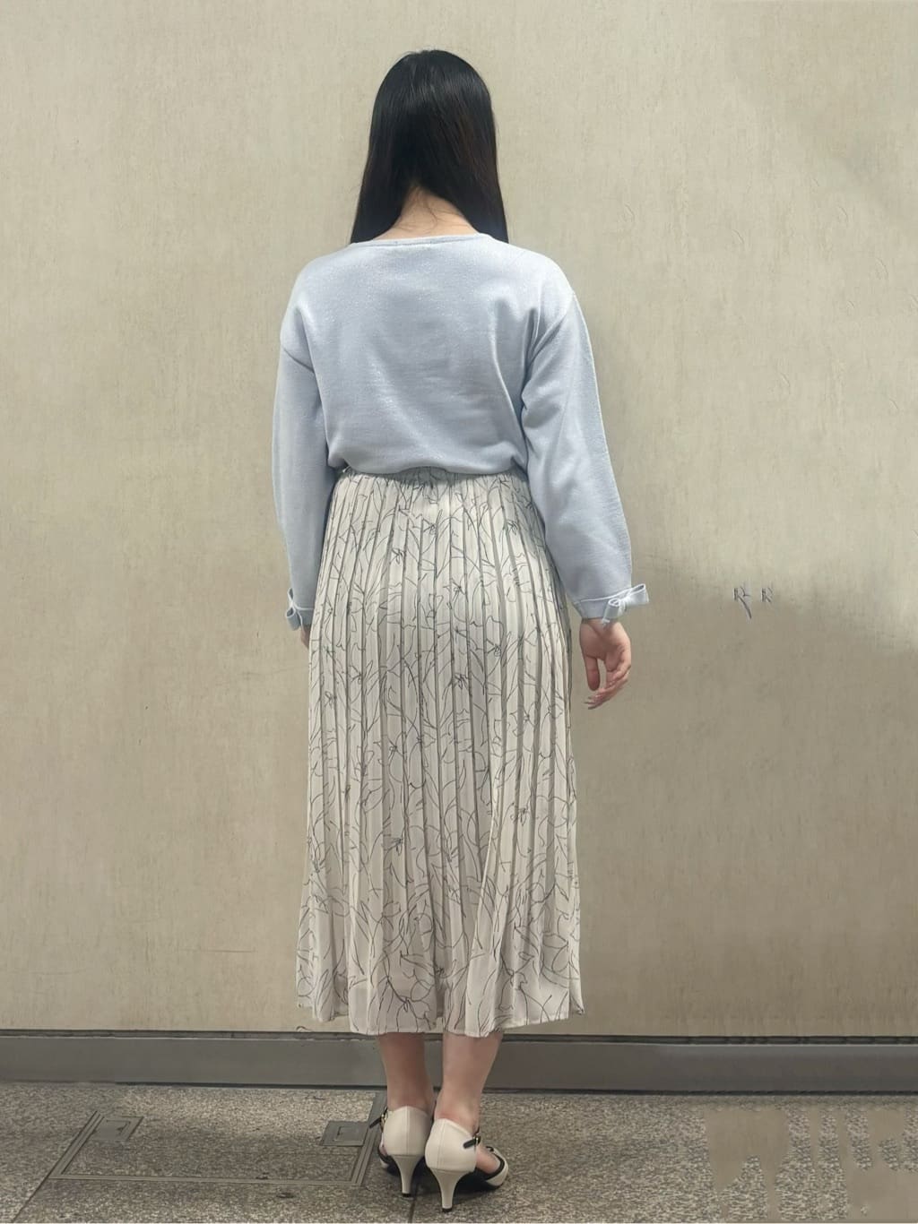 ささんの「OPAQUE.CLIP｜《新色追加》着丈が選べる！プリーツフレアスカート【イージーケア／防シワ／洗濯機洗い可】」を使ったコーディネート