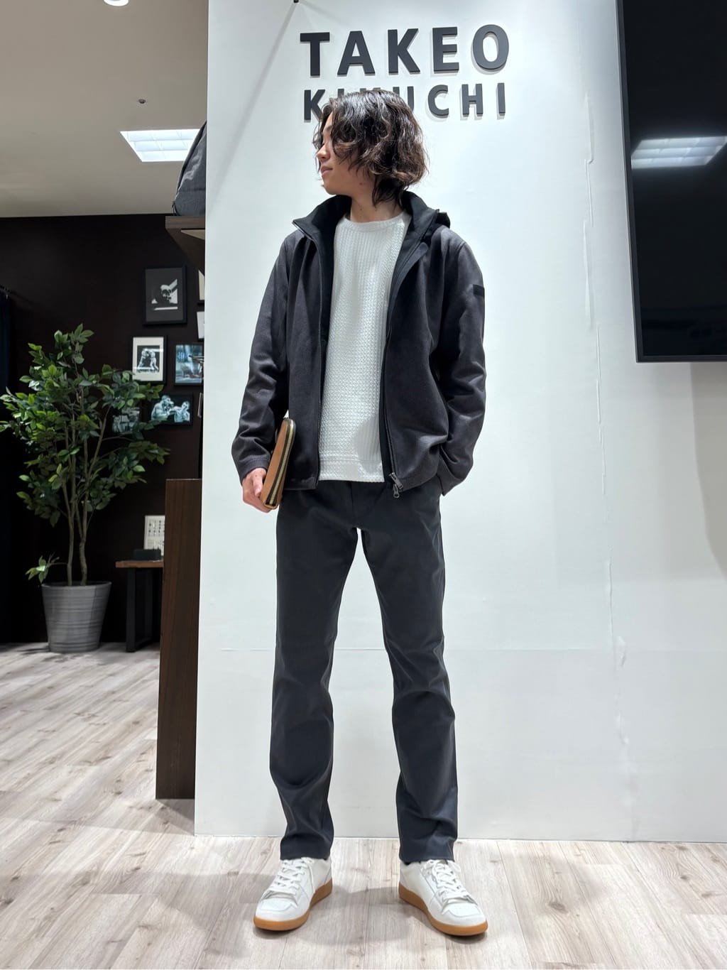 Kaiさんの「TAKEO KIKUCHI｜【全7サイズ&times;8色展開！】トップマルチヘリンボン パンツ」を使ったコーディネート