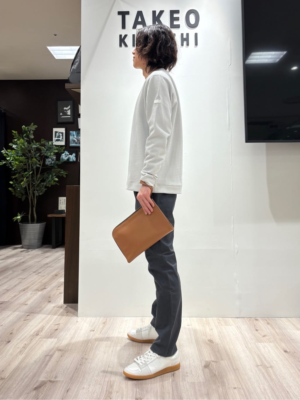 Kaiさんの「TAKEO KIKUCHI｜【全7サイズ&times;8色展開！】トップマルチヘリンボン パンツ」を使ったコーディネート