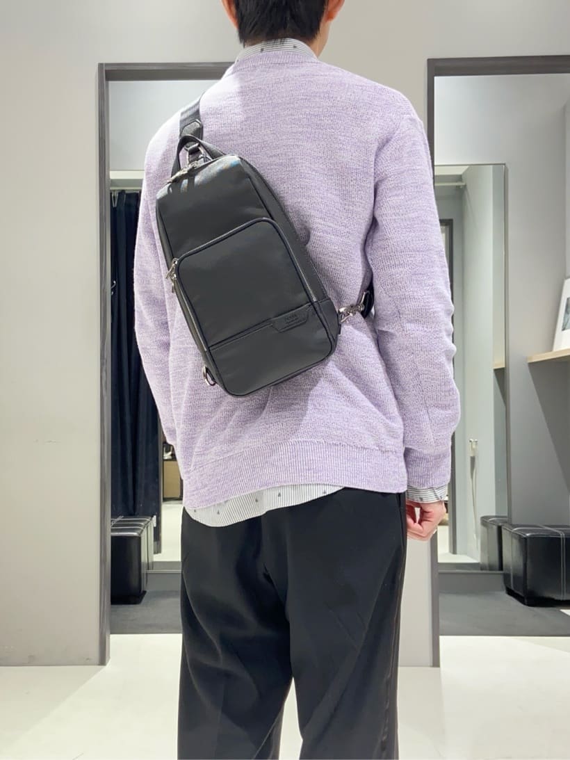 わいずみさんの「TAKEO KIKUCHI｜ハットモチーフ ジャカード ストライプ シャツ」を使ったコーディネート