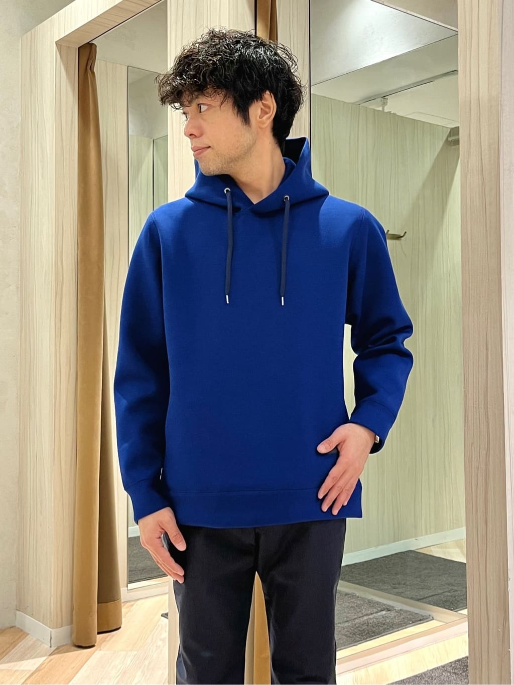 URAさんの「TAKEO KIKUCHI｜【全7サイズ&times;8色展開！】トップマルチヘリンボン パンツ」を使ったコーディネート