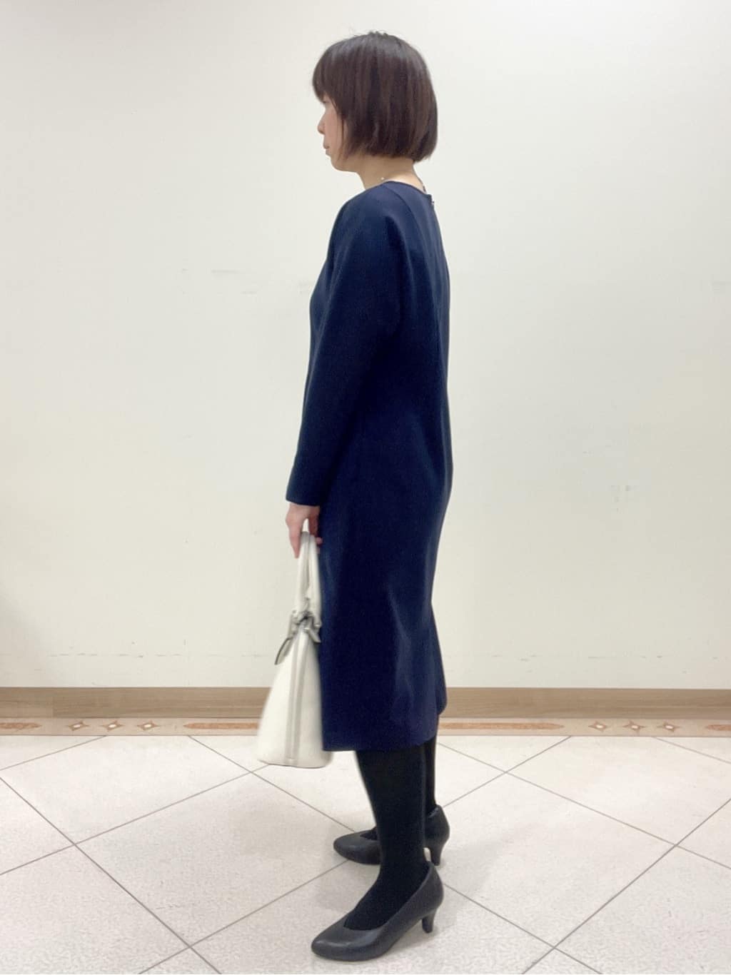 hanaさんの「Reflect｜◆【夏SALE】ドルマンスリーブストレートシルエットワンピース」を使ったコーディネート