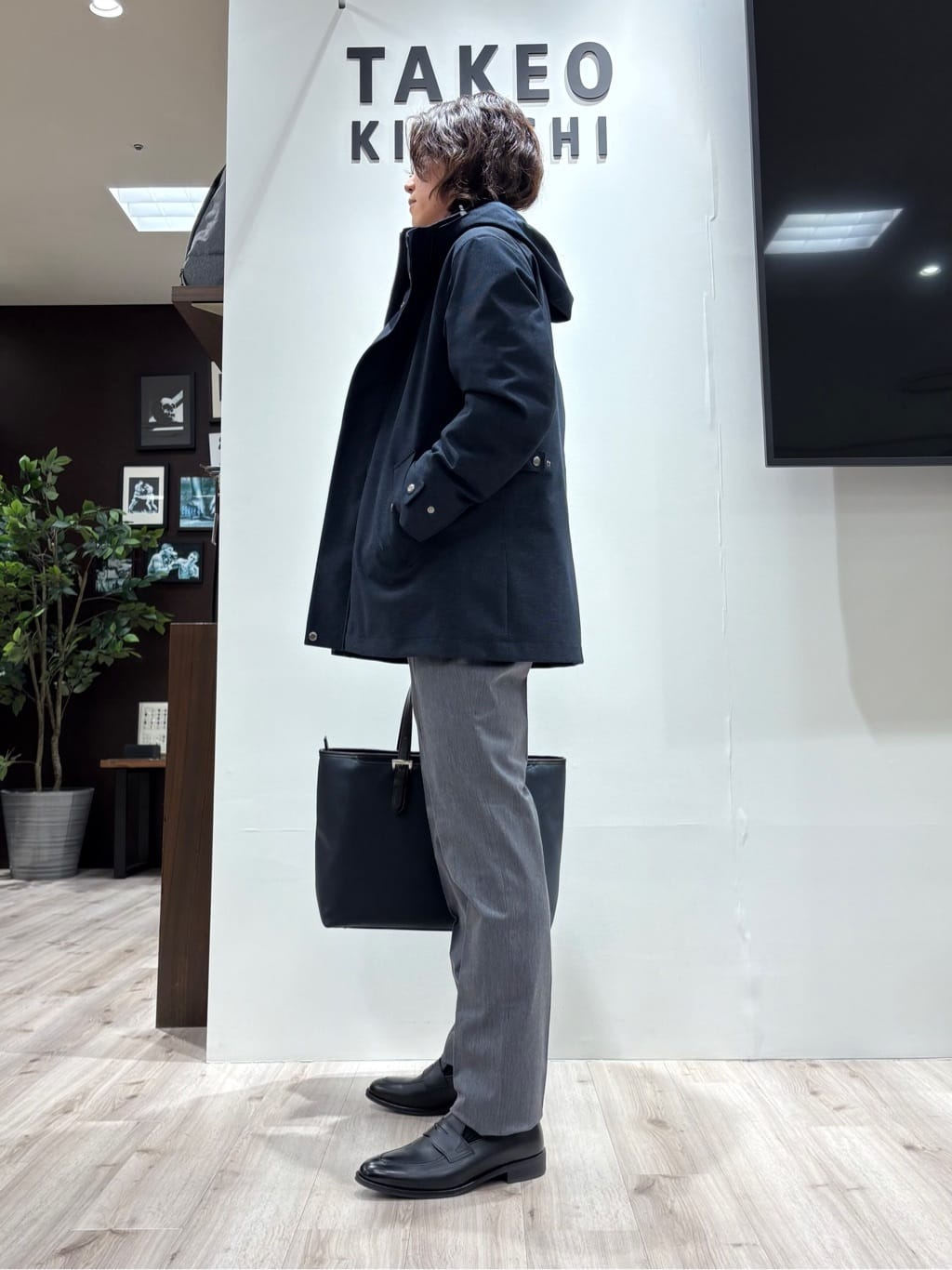 Kaiさんの「TAKEO KIKUCHI｜【オフィスカジュアル対応】ドレス チノパンツ」を使ったコーディネート