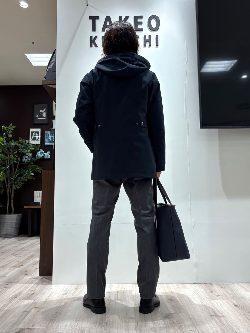 Kaiさんの「TAKEO KIKUCHI｜【オフィスカジュアル対応】ドレス チノパンツ」を使ったコーディネート