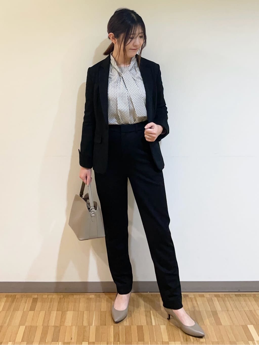 フナキさんの「UNTITLED｜【日本製・本革】Comfit Dresser Pumps（コンフィットドレッサーパンプス）」を使ったコーディネート