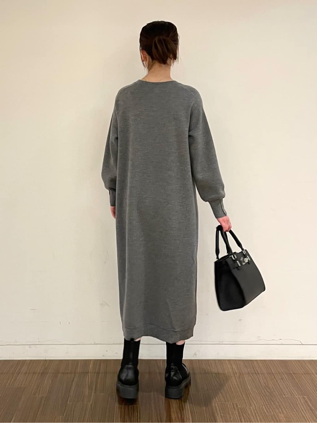 ねねさんの「INDIVI｜◆【合皮／フォーマル】ショルダー付きスクエアバッグ」を使ったコーディネート