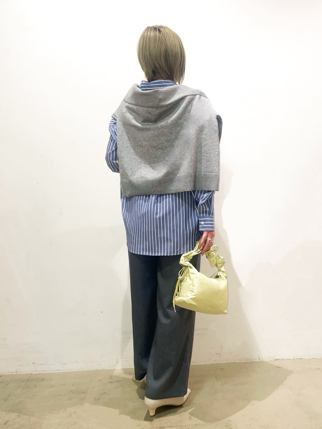 Ricoさんの「SHOO･LA･RUE｜◆【洗える/S-LL】シーズン問わず合わせやすい ベーシックカラーシャツ」を使ったコーディネート