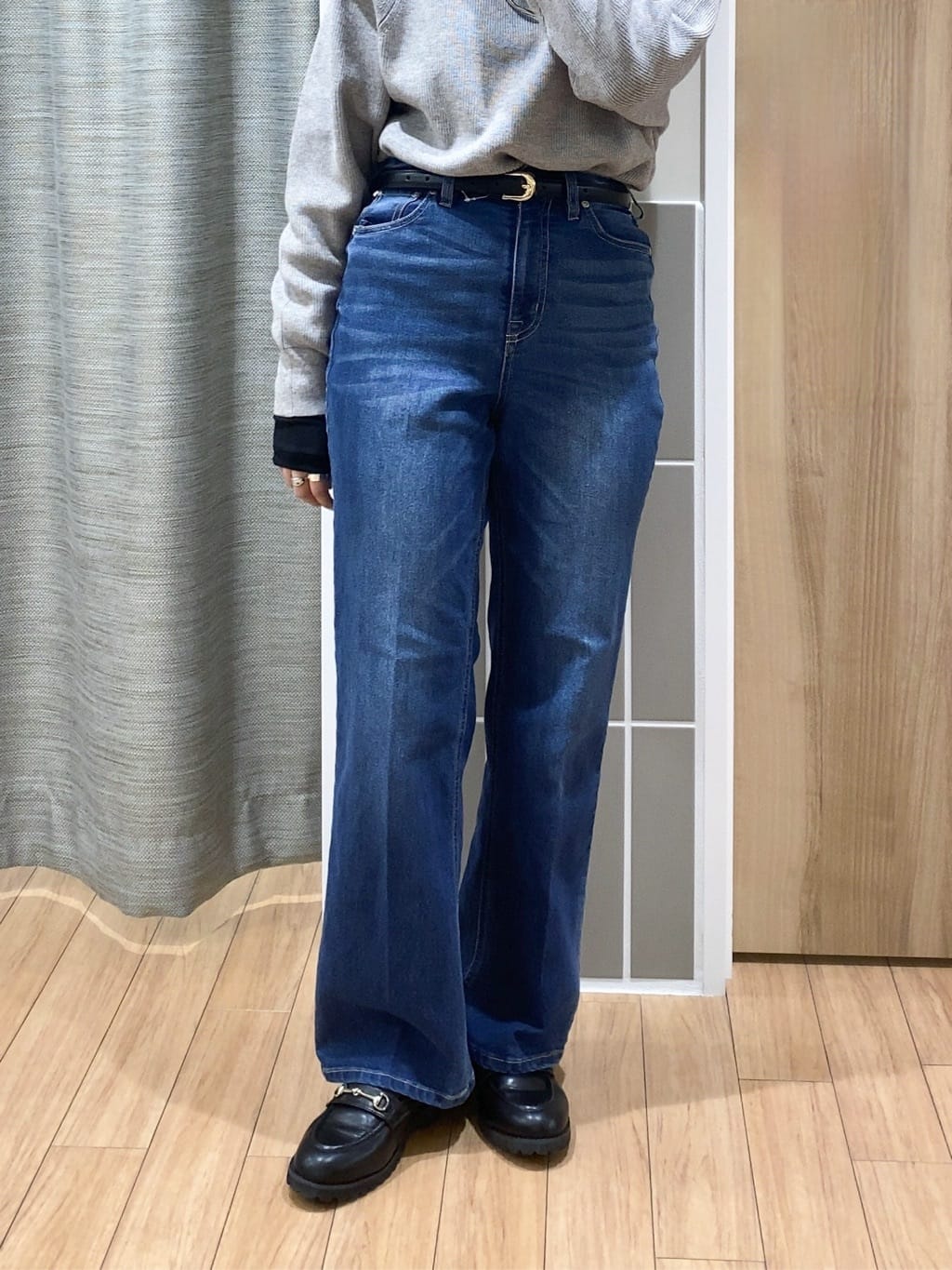 myuさんの「grove｜メタルバックルベルト」を使ったコーディネート