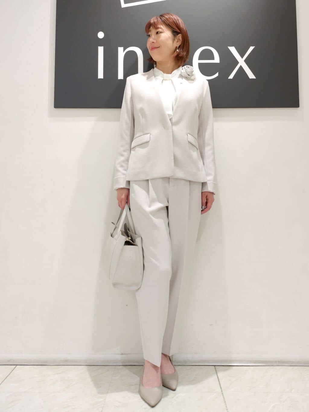 n.さんの「index｜◆《XS-LLsize》通勤対応／ボウタイブラウス／取り外しパーツ付き 【洗濯機洗い可／防シワ】」を使ったコーディネート