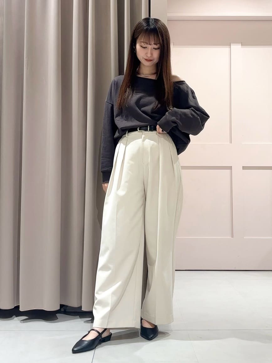 RINAさんの「ESPERANZA｜バックストラップフラットパンプス」を使ったコーディネート