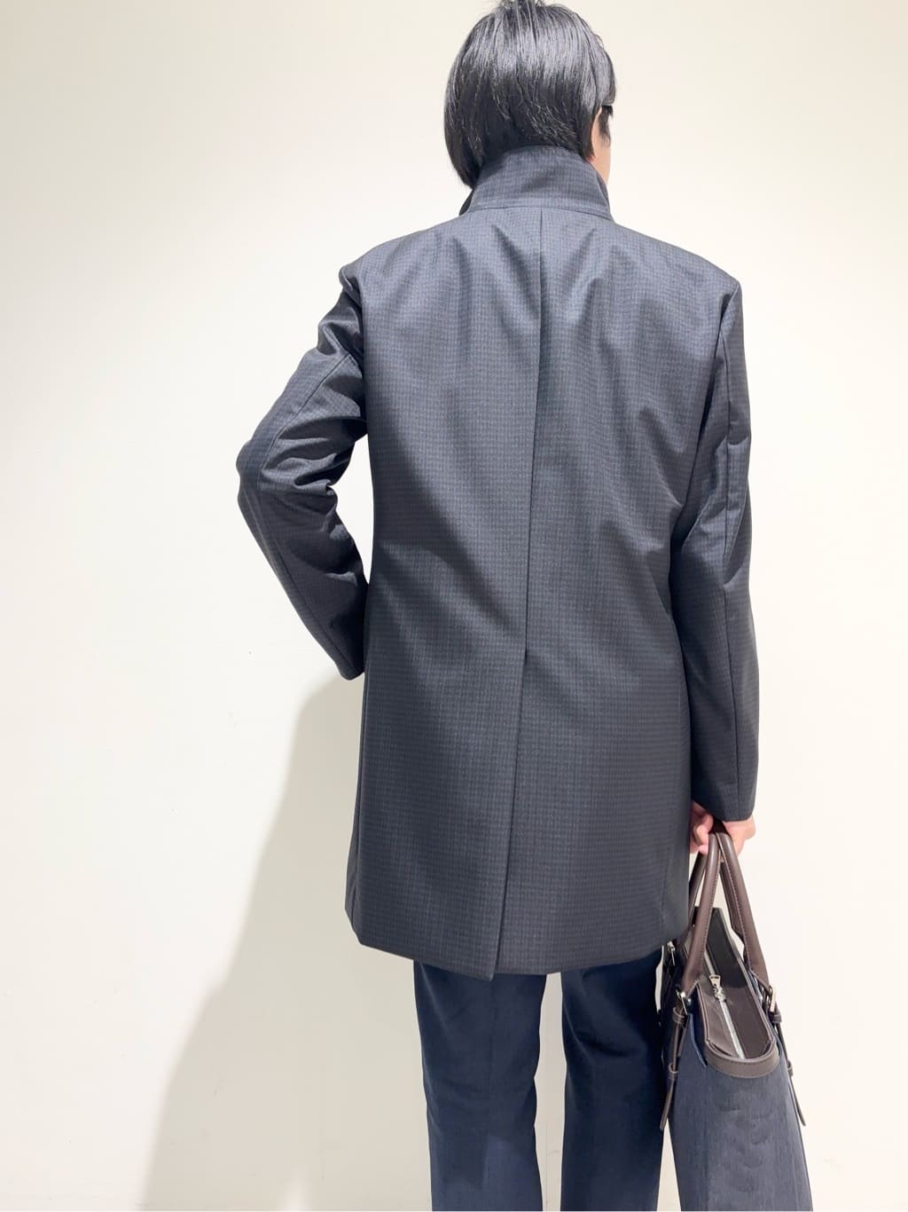 及川さんの「TAKEO KIKUCHI｜【Three by Three】シャイニーシャークピンヘッド スーツ/3ピース対応可」を使ったコーディネート