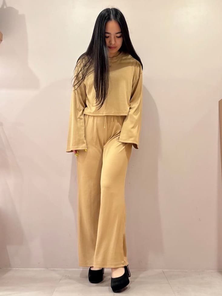 のはらっちょさんの「ESPERANZA｜甲ストラップパンプス」を使ったコーディネート
