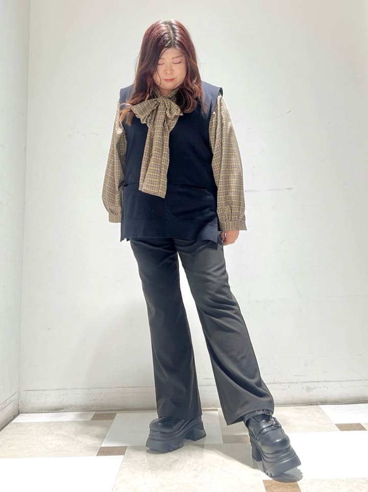 yumiさんの「ESPERANZA｜ダブルストラップ厚底スニーカー」を使ったコーディネート