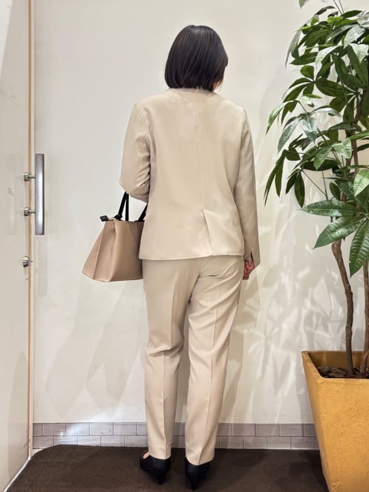 TOWAさんの「SHOO･LA･RUE｜◆【S-LL/セットアップ可/通勤/セレモニー】ノーカラージャケット」を使ったコーディネート