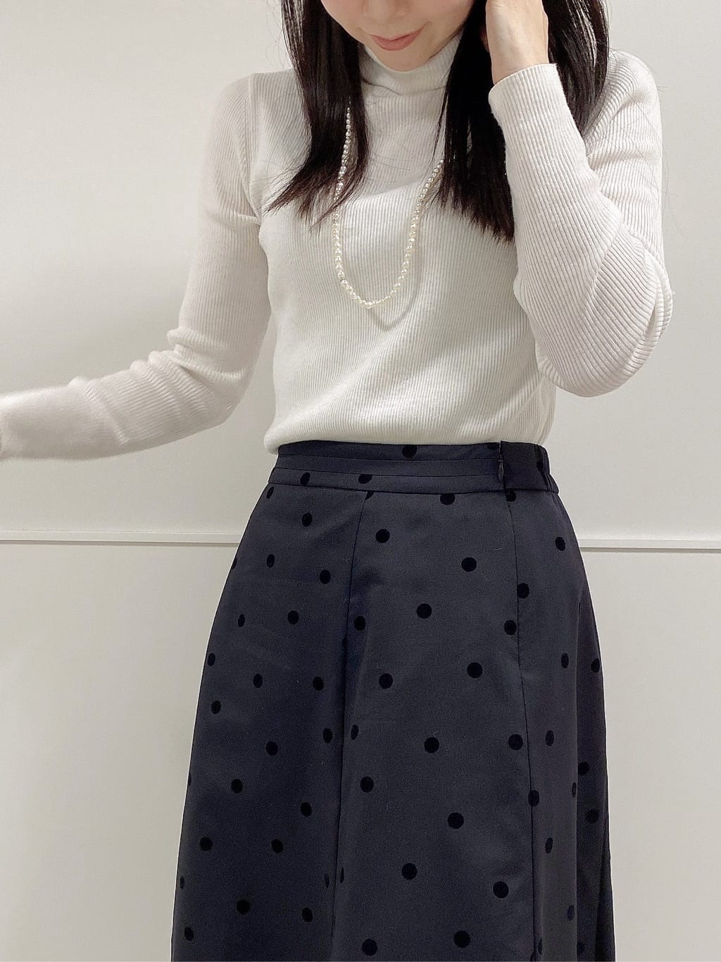アースさんの「Reflect｜◆ドットプリントフレアスカート」を使ったコーディネート