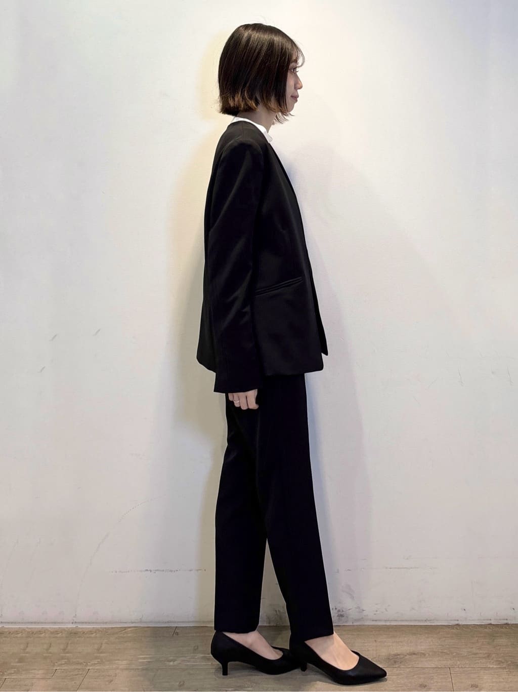 ぶまりんさんの「OPAQUE.CLIP｜《通勤／セットアップ対応》Vネックジャケット／ダブルクロス【洗濯機洗い可】」を使ったコーディネート