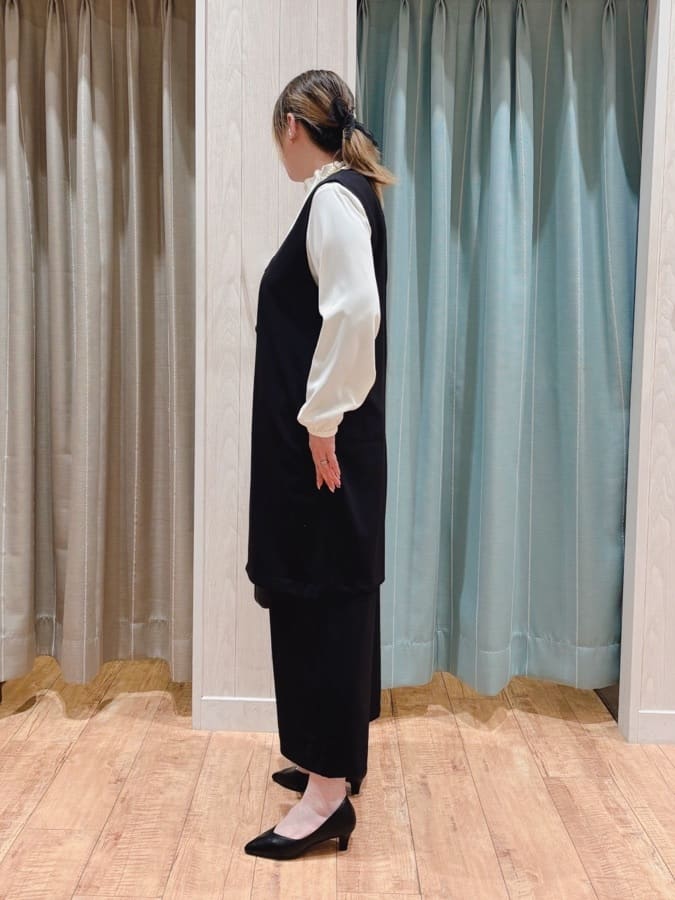 HANAさんの「SHOO･LA･RUE｜◆【洗える/S-3L/セットアップ可】セレモニーや通勤にも カットジョーゼット ジレ」を使ったコーディネート