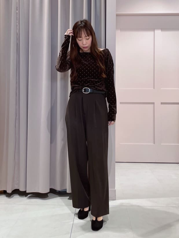 maiさんの「ESPERANZA｜Tストラップパンプス 24SS」を使ったコーディネート