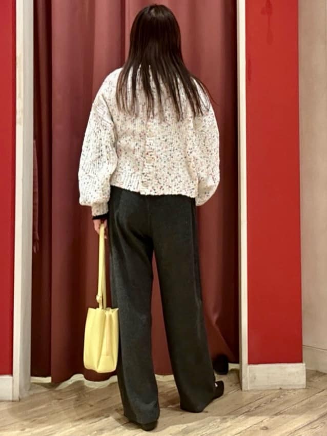 mayuckyさんの「SHOO･LA･RUE｜◆【あったか】やわらかい風合いが魅力 裏起毛イージーパンツ」を使ったコーディネート