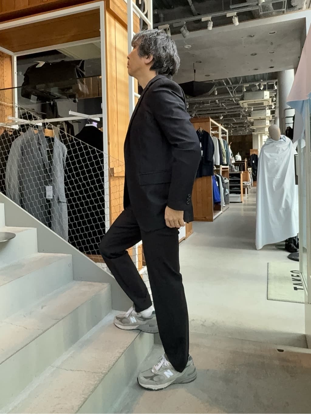 デザイナーTAKEman さんの「TAKEO KIKUCHI｜【360&deg;ストレッチ／セットアップ対応】None Of Stress ジャケット」を使ったコーディネート