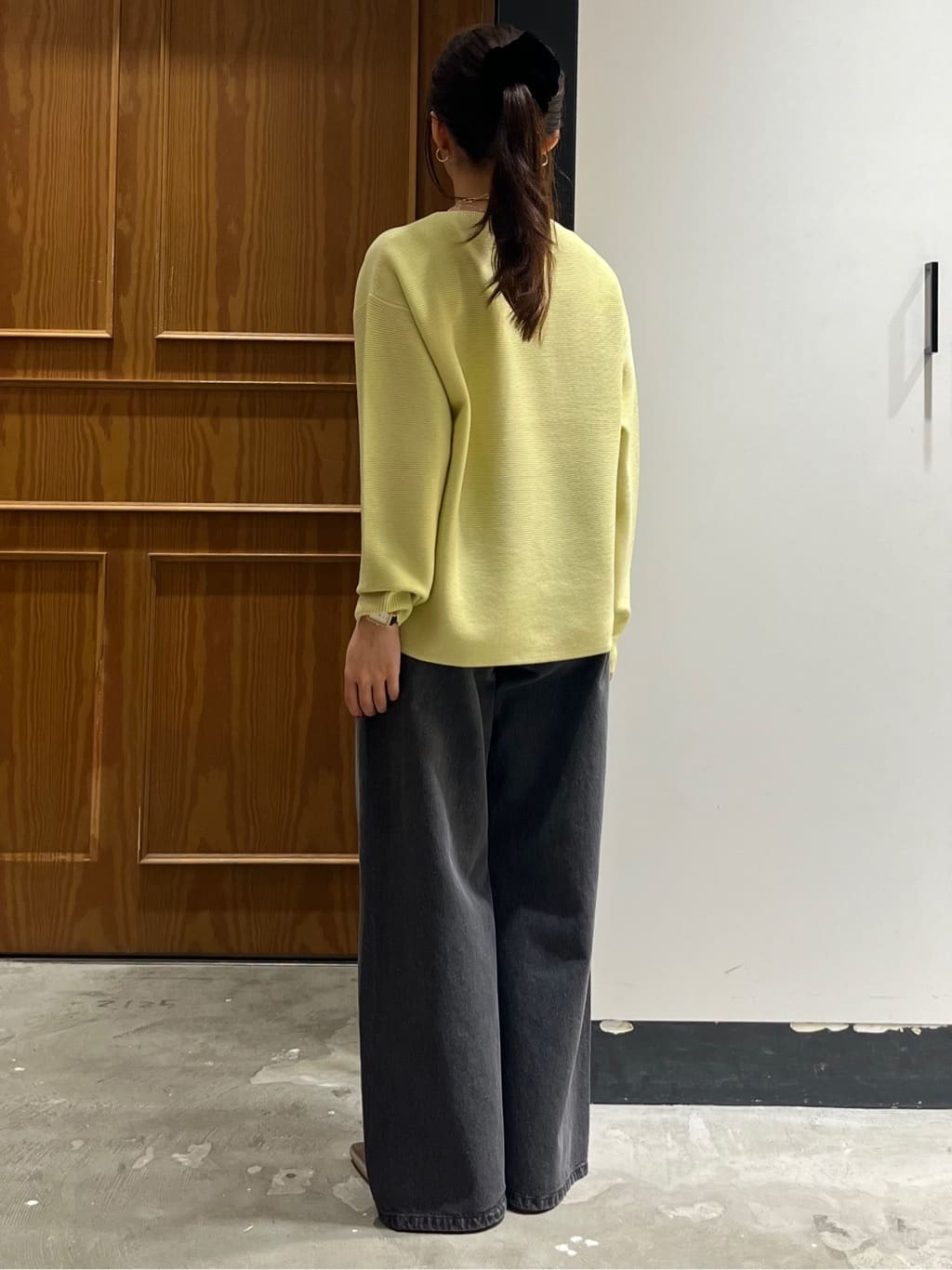sakiiさんの「THE SHOP TK｜◆【毛玉になりにくい/蓄熱性】春色_美人ガーターニット/洗える/体形カバー」を使ったコーディネート