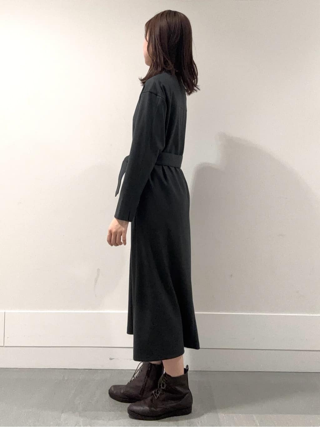 mioさんの「UNTITLED｜トリプルワントップペンダント」を使ったコーディネート