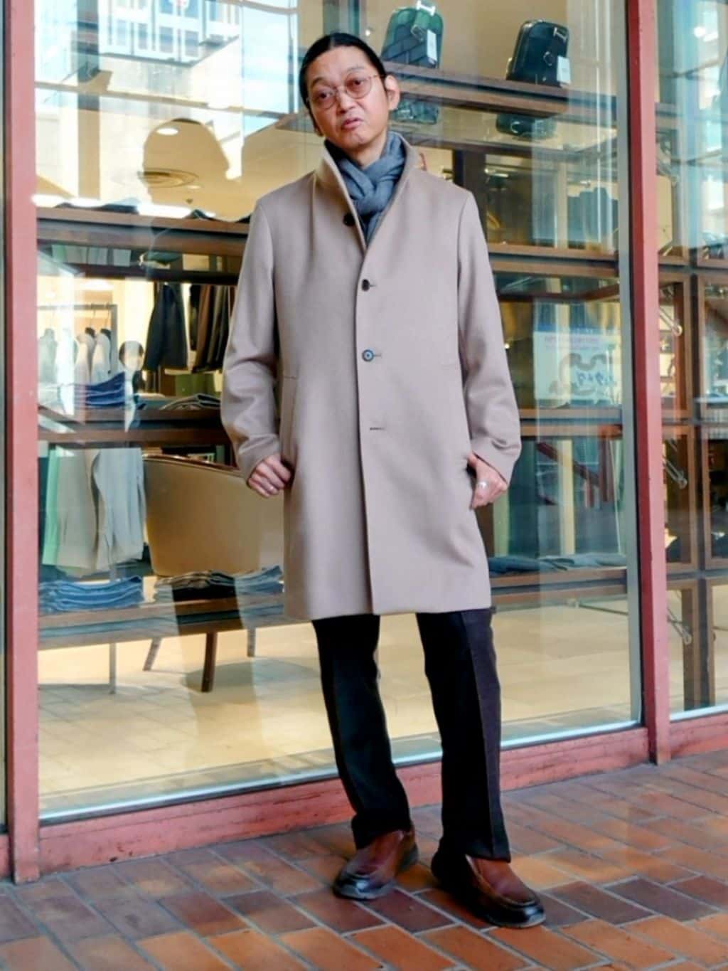 かしげるさんの「TAKEO KIKUCHI｜【ウールカシミヤブレンド】ビーバー調 スタンドカラー コート」を使ったコーディネート